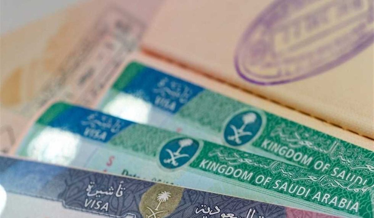 ما هي الشروط اللازمة للحصول على تأشيرة السياحة السعودية الجديدة داخل المملكة؟