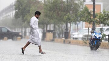 المركز الوطني لأرصار تحذر من صواعق رعدية وأمطار على عدد من مناطق المملكة