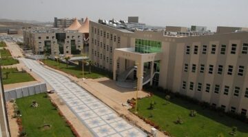 “جامعة الملك خالد” تعلن عن وظائف بنظام العقود للشباب الخريجين 2023