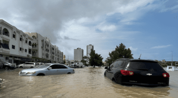 الدفاع المدني يحذر المواطنين من السيول و 10,000 ريال غرامة
