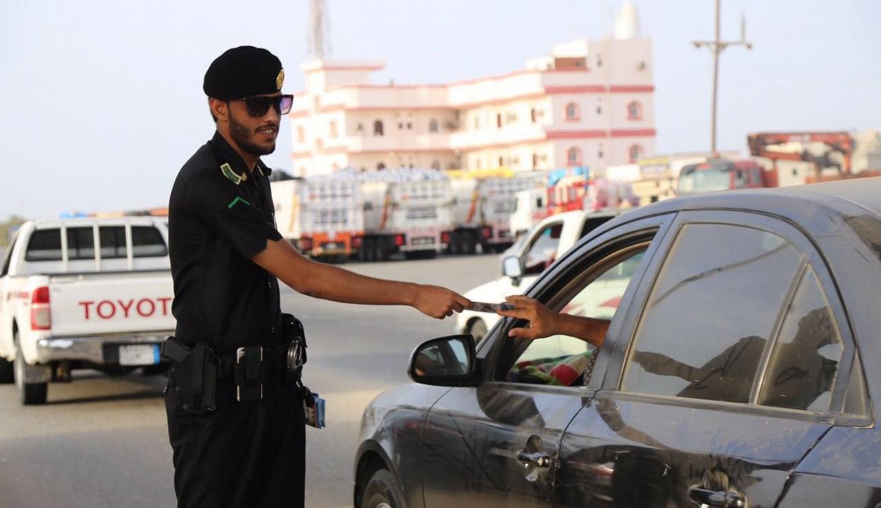 مقالة  : المرور السعودي: يجوز القيادة بالرخصة الدولية أو الأجنبية لقائد السيارة الأجنبي